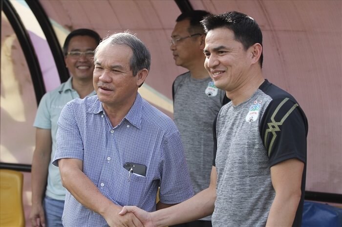 HLV Kiatisuk Senamuang đã nhận lời mời của bầu Đức để quay trở lại dẫn dắt Hoàng Anh Gia Lai